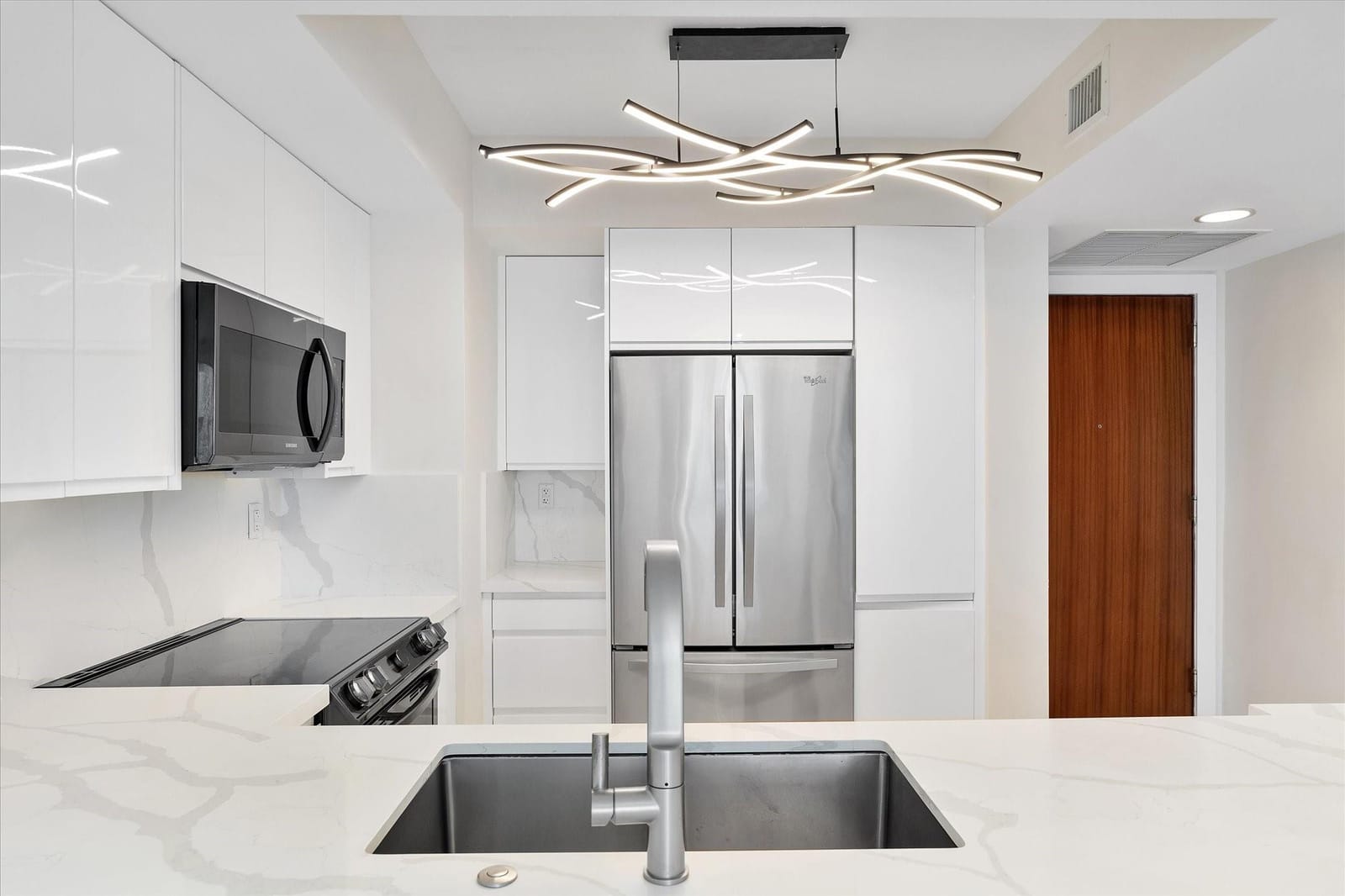 2821 N Ocean Boulevard 902s — photo 12