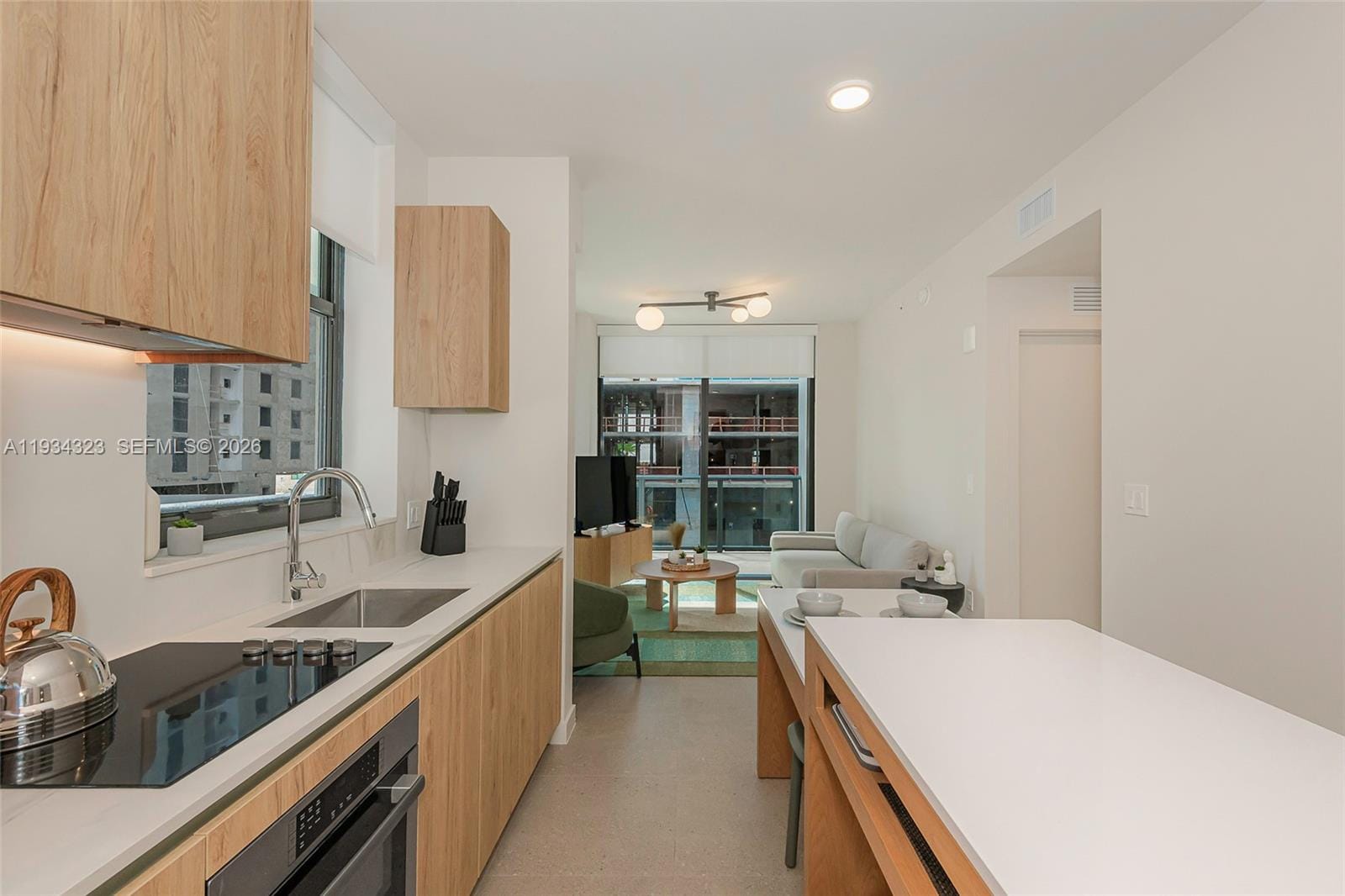11 NE 6 Street 1407, Miami, FL 33132 photo 20