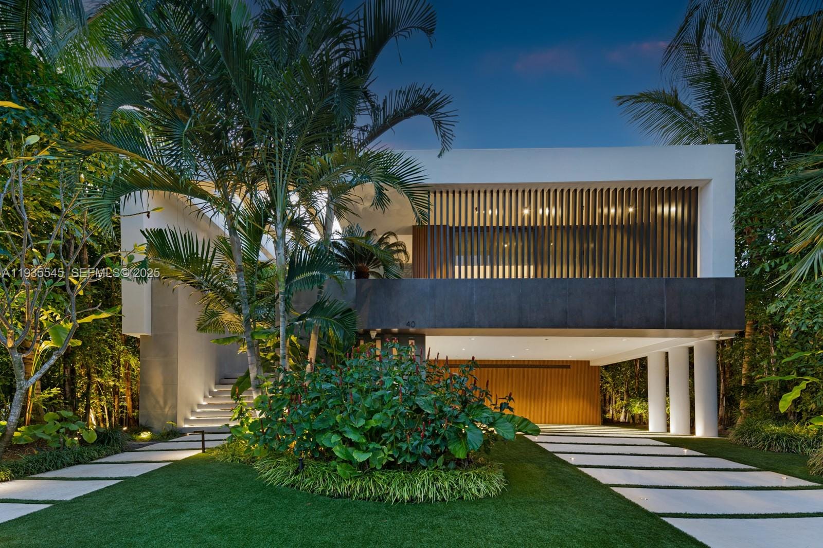 40 W Rivo Alto Drive — photo 5