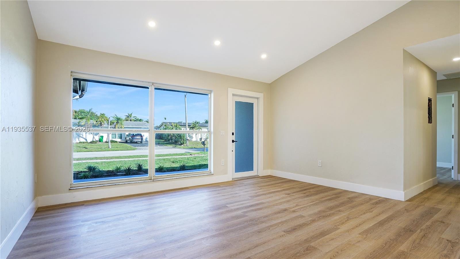 11440 NW 46th Place, Sunrise, FL 33323 photo 4