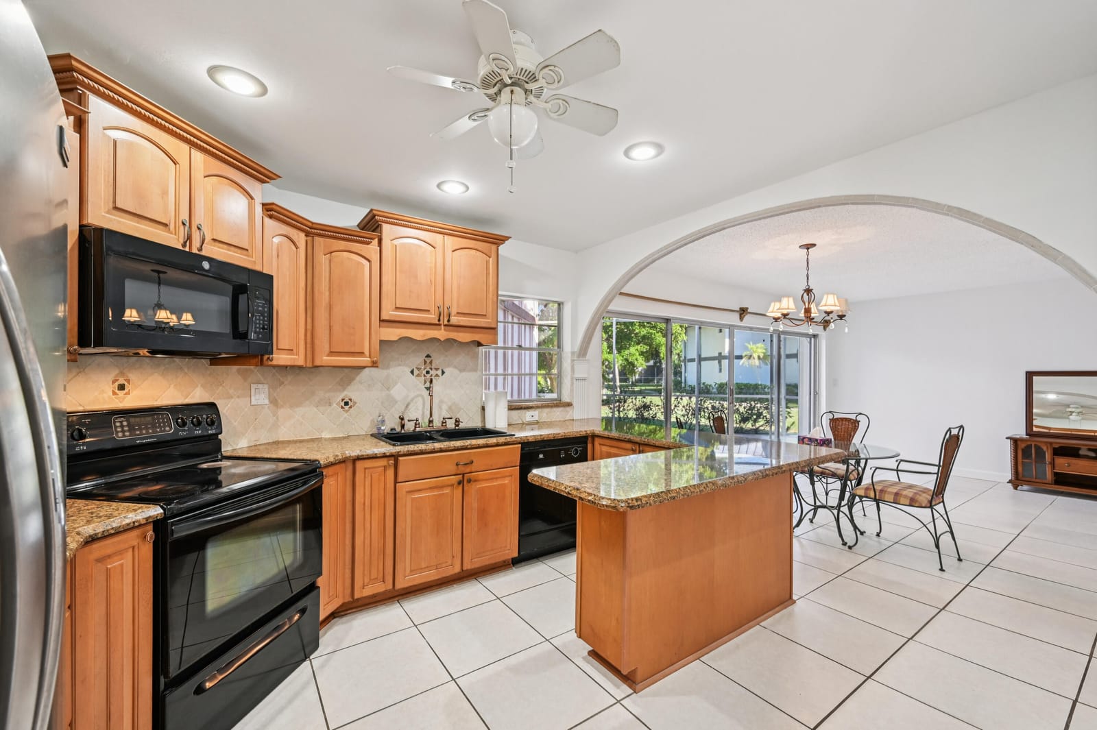 7 N Greenway Village N 111, Royal Palm Beach, FL 33411 photo 1