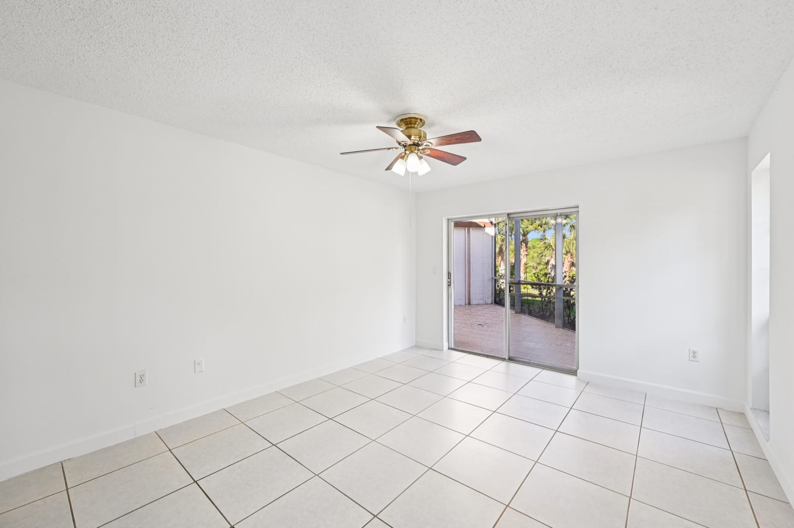 7 N Greenway Village N 111, Royal Palm Beach, FL 33411 photo 16