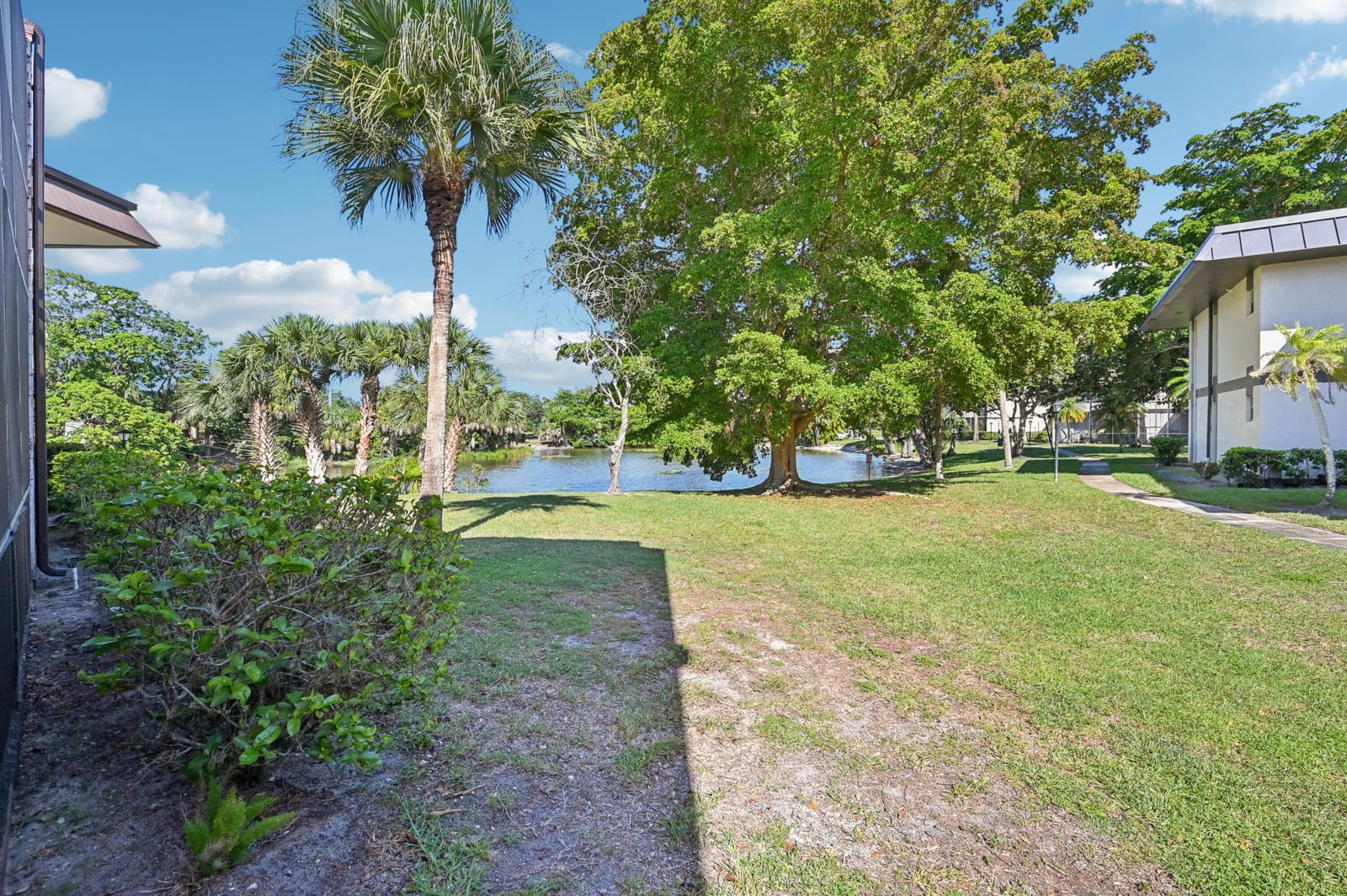 7 N Greenway Village N 111, Royal Palm Beach, FL 33411 photo 22
