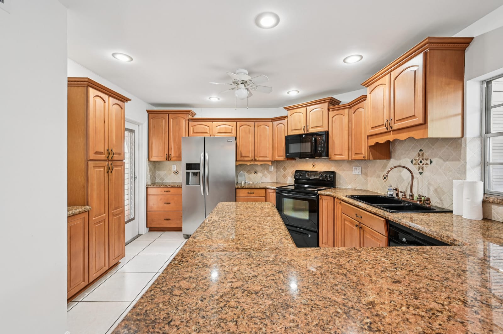 7 N Greenway Village N 111, Royal Palm Beach, FL 33411 photo 4