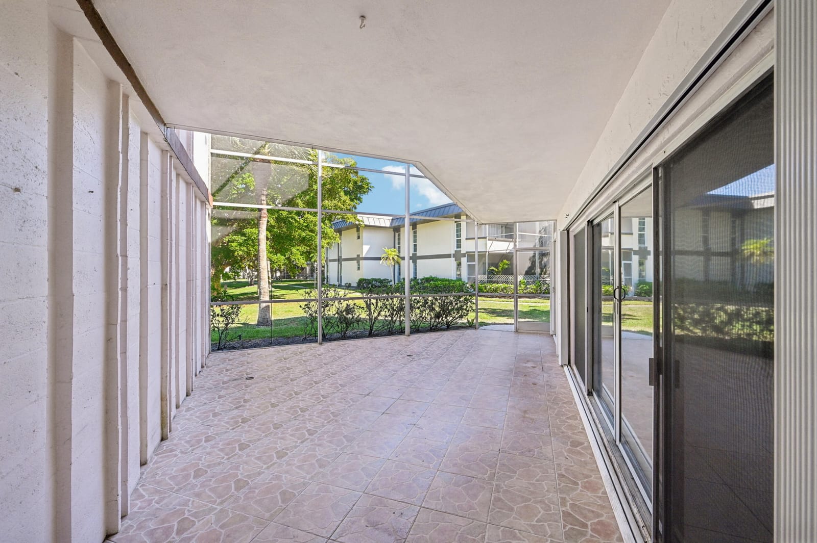 7 N Greenway Village N 111, Royal Palm Beach, FL 33411 photo 10