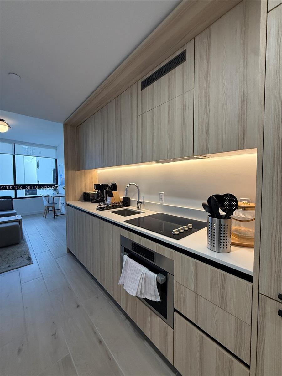 225 N Miami Avenue 501 — photo 3