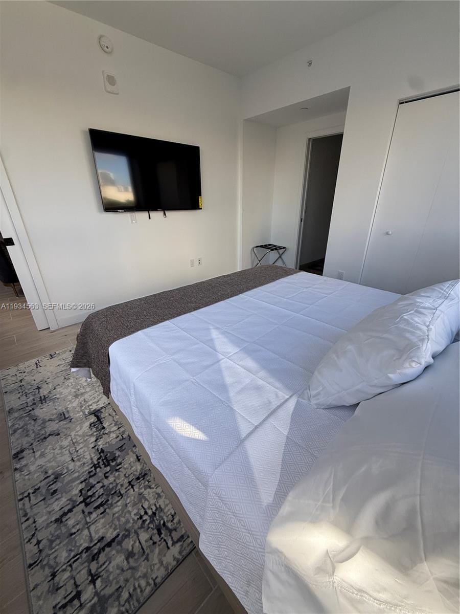 225 N Miami Avenue 501 — photo 7