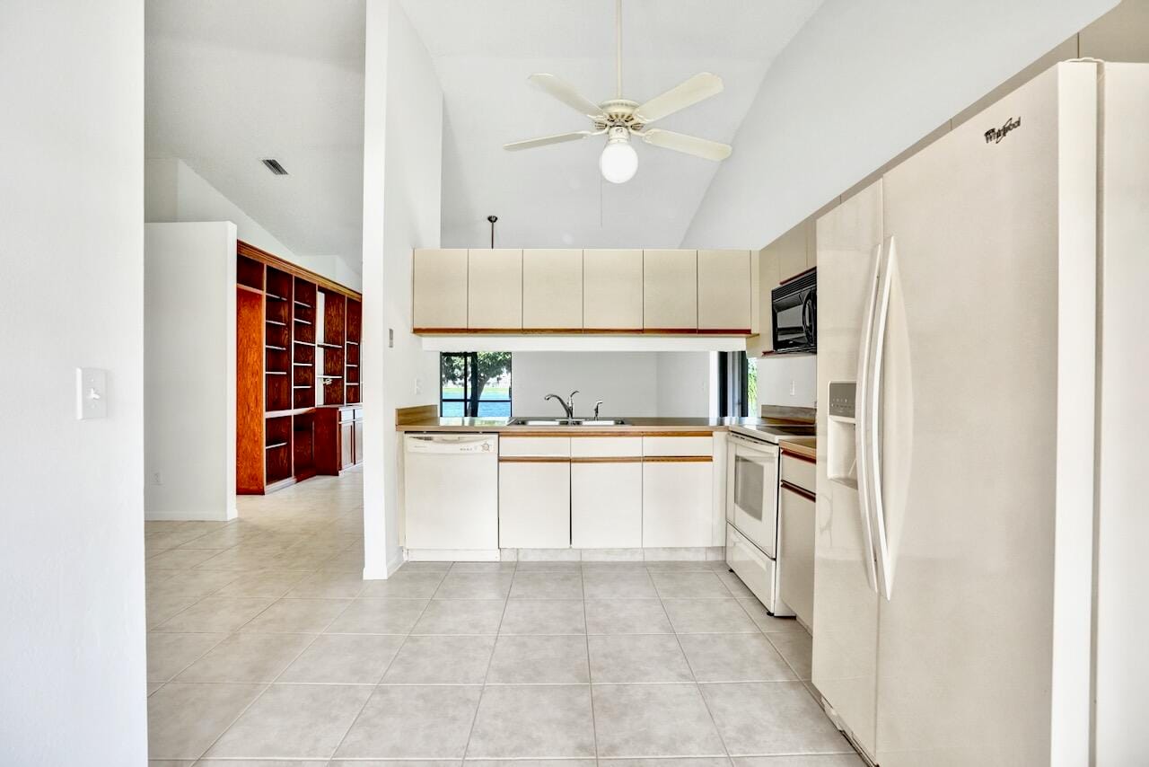 32 Buxton Lane, Boynton Beach, FL 33426 photo 17