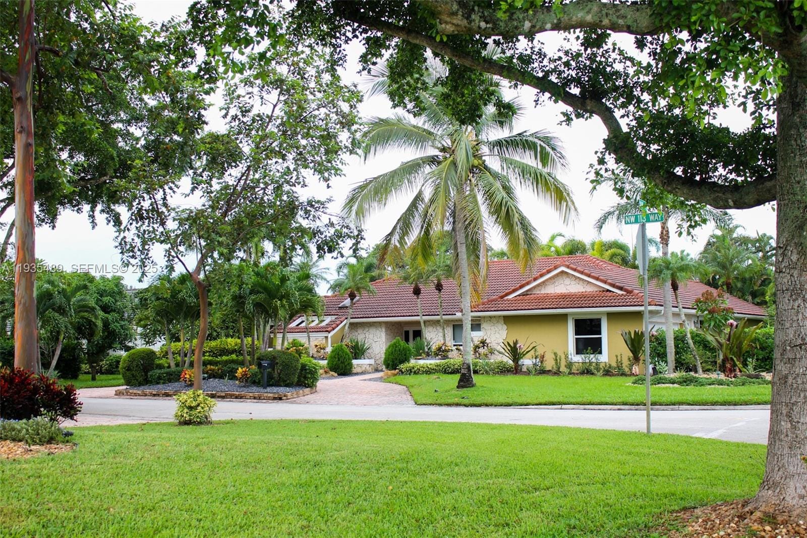 1086 NW 113th Way, Coral Springs, FL 33071