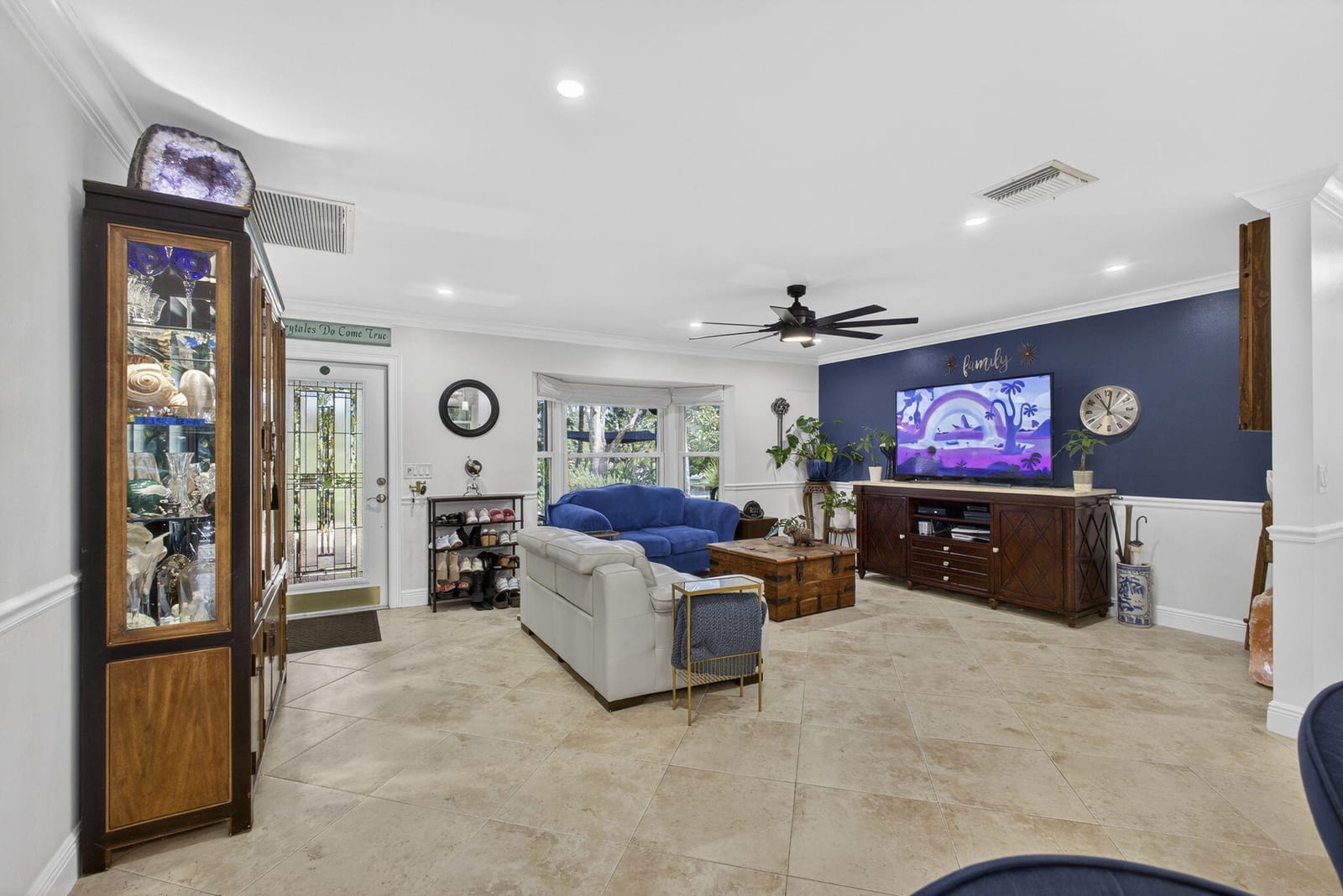 17152 W Sycamore Drive — photo 4