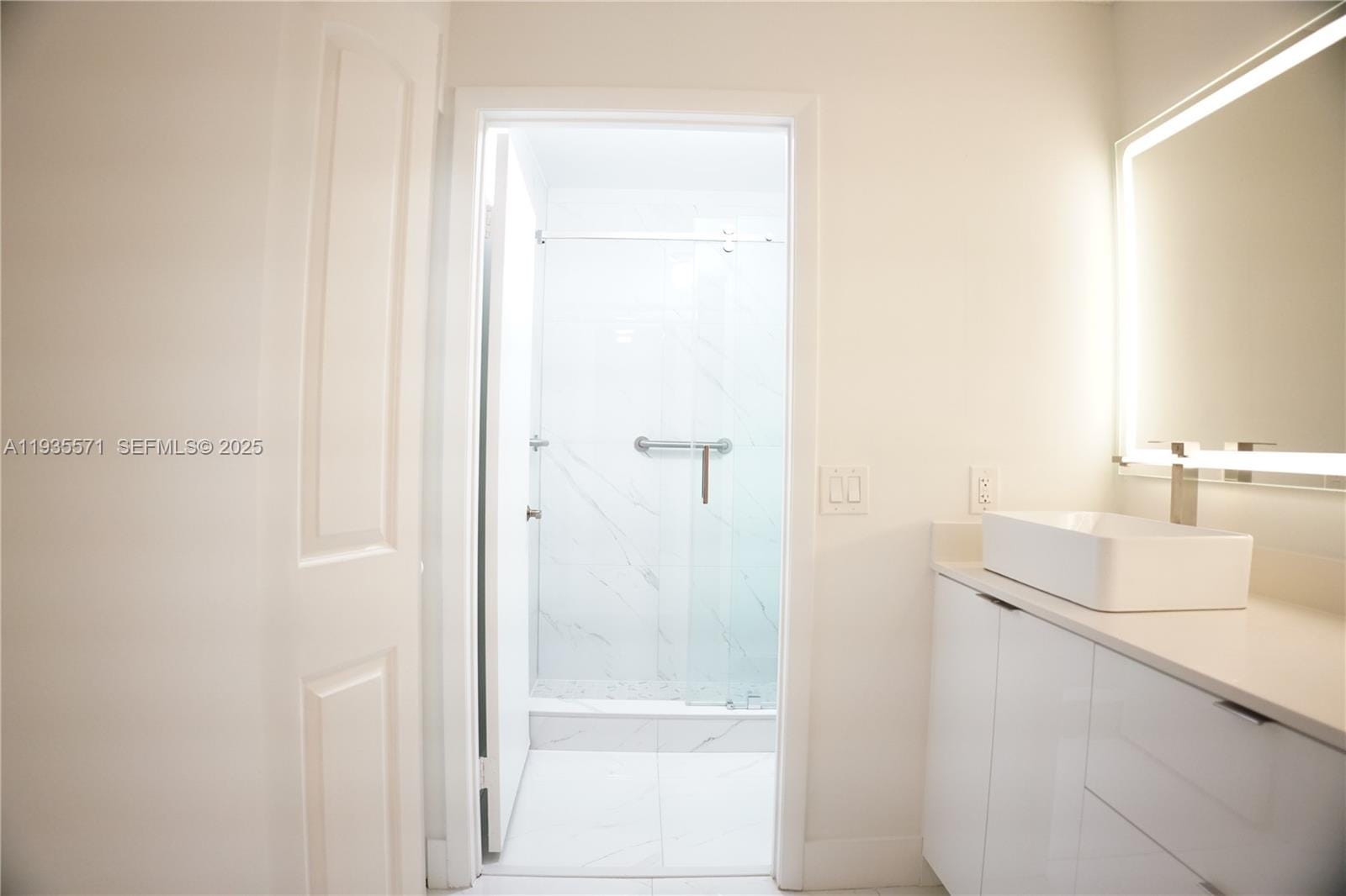 5141 NW 101st Place, Doral, FL 33178 photo 9