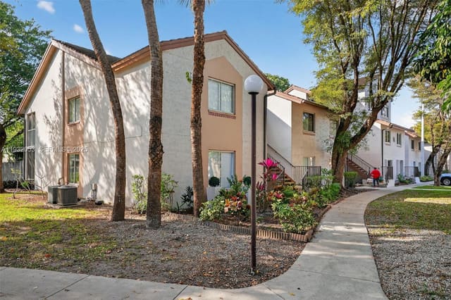 14106 SW 93rd Lane 14106, Miami, FL 33186