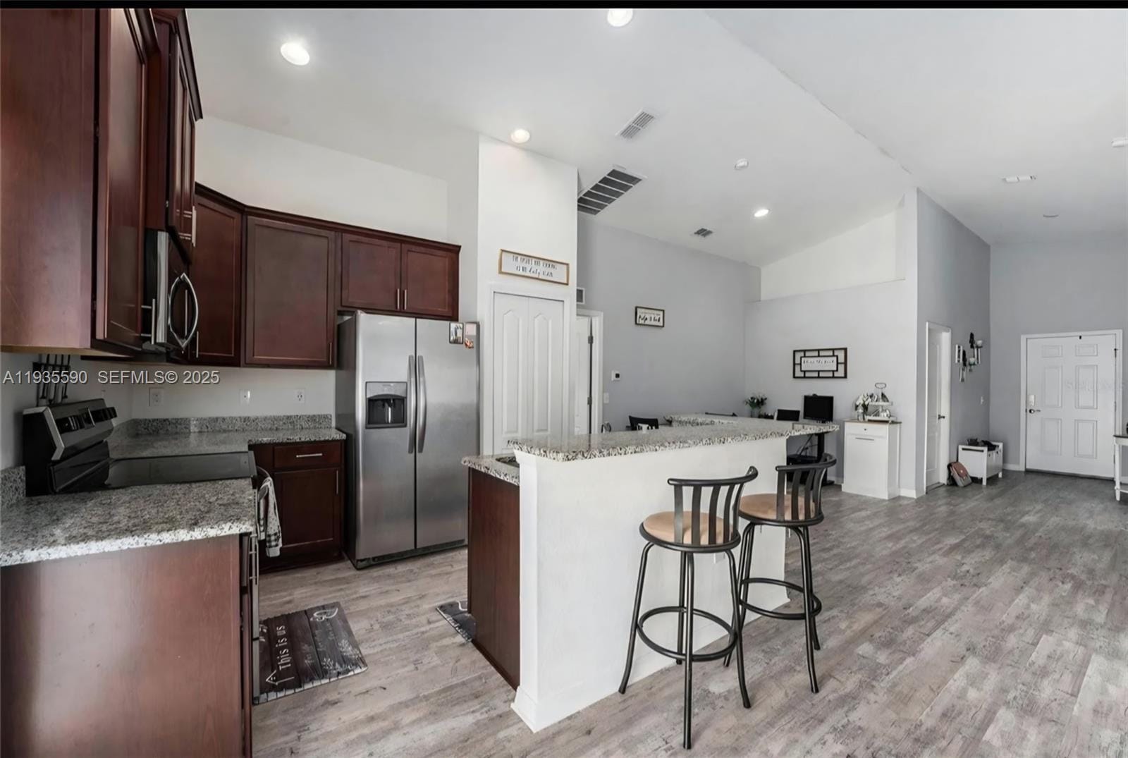 8240 Campbell Crossing — photo 6