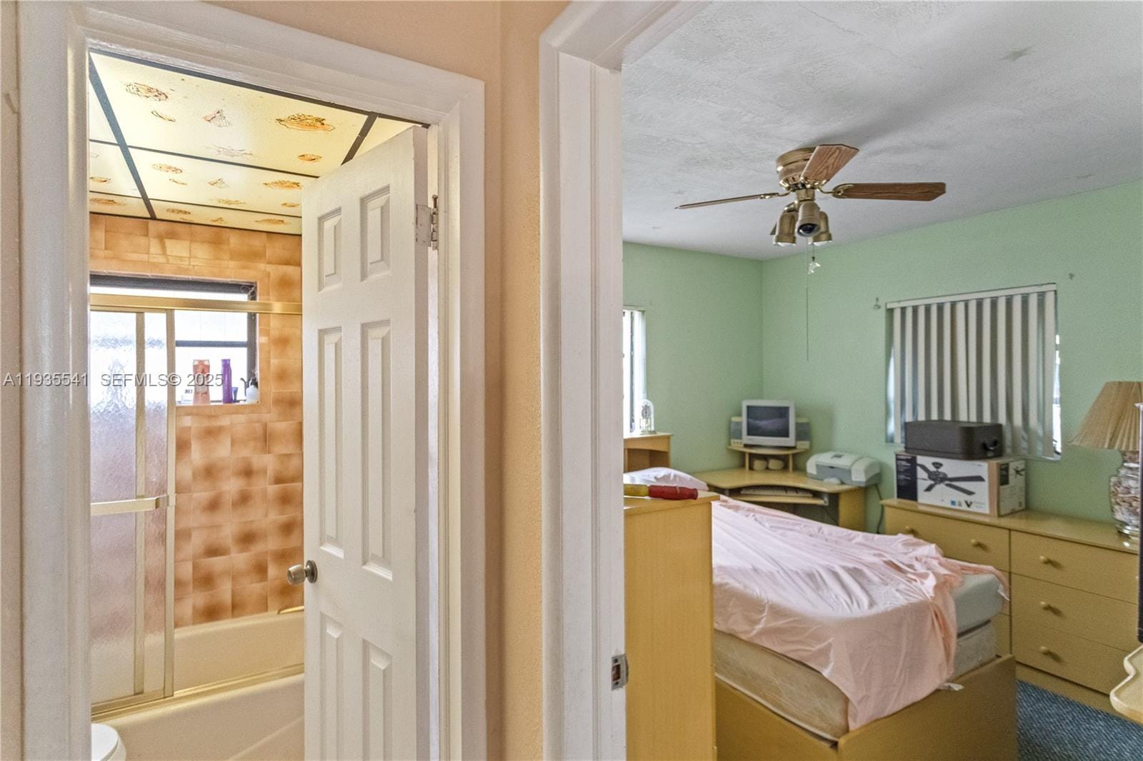 6811 Thomas Street, Hollywood, FL 33024 photo 13