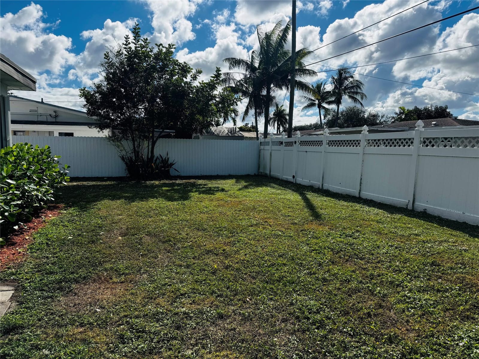 1040 N 74th Way, Hollywood, FL 33024 photo 14