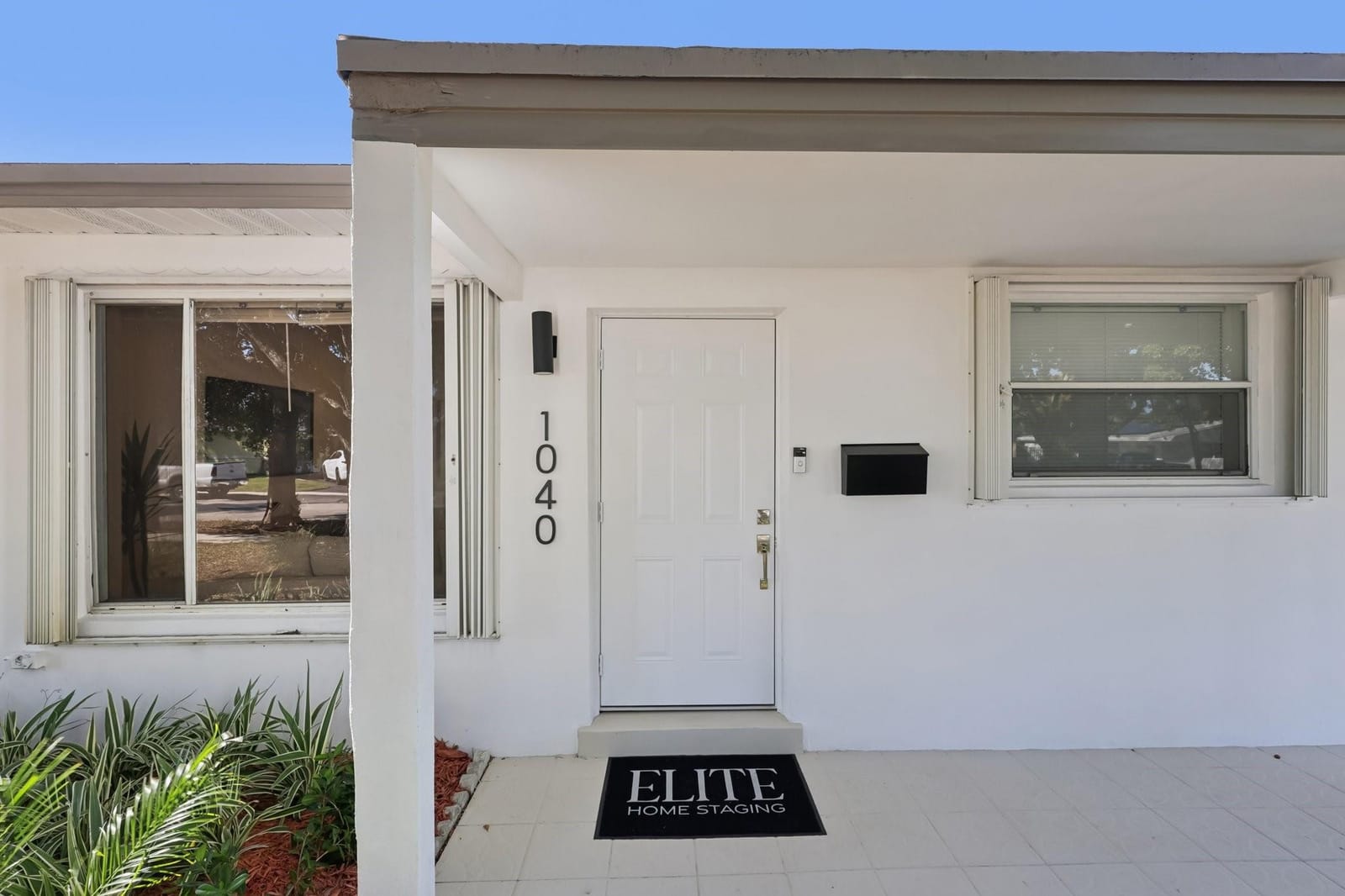1040 N 74th Way — photo 3