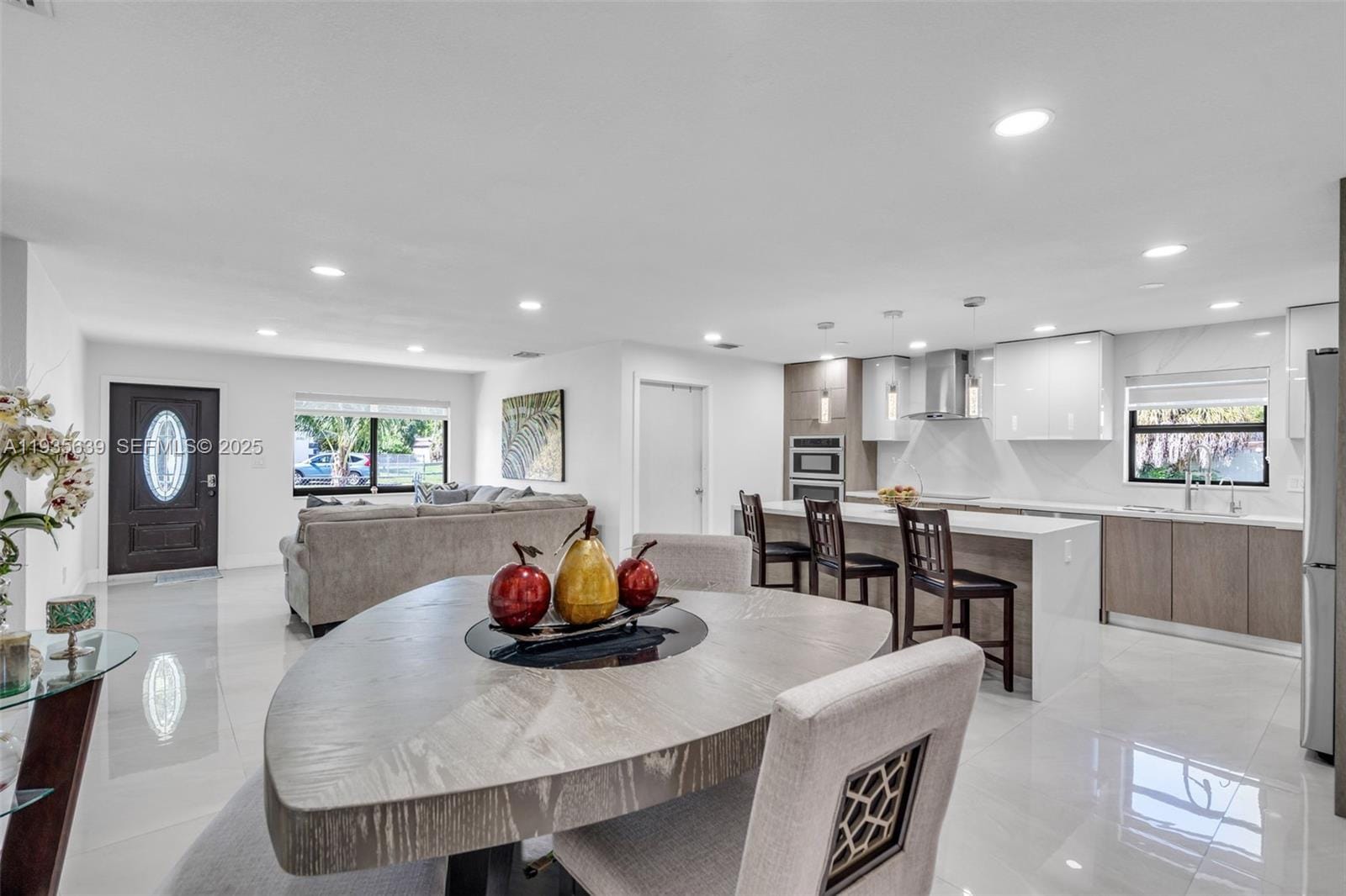 7100 Mcclellan Street — photo 4