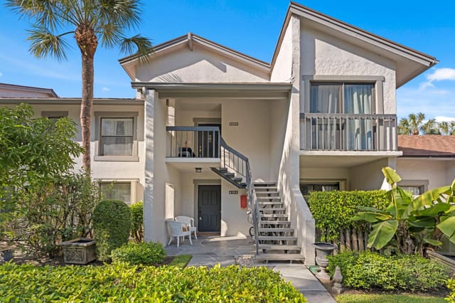 11397 Pond View Drive E203, sold in Golf Cottages 2 Condo, Wellington, FL