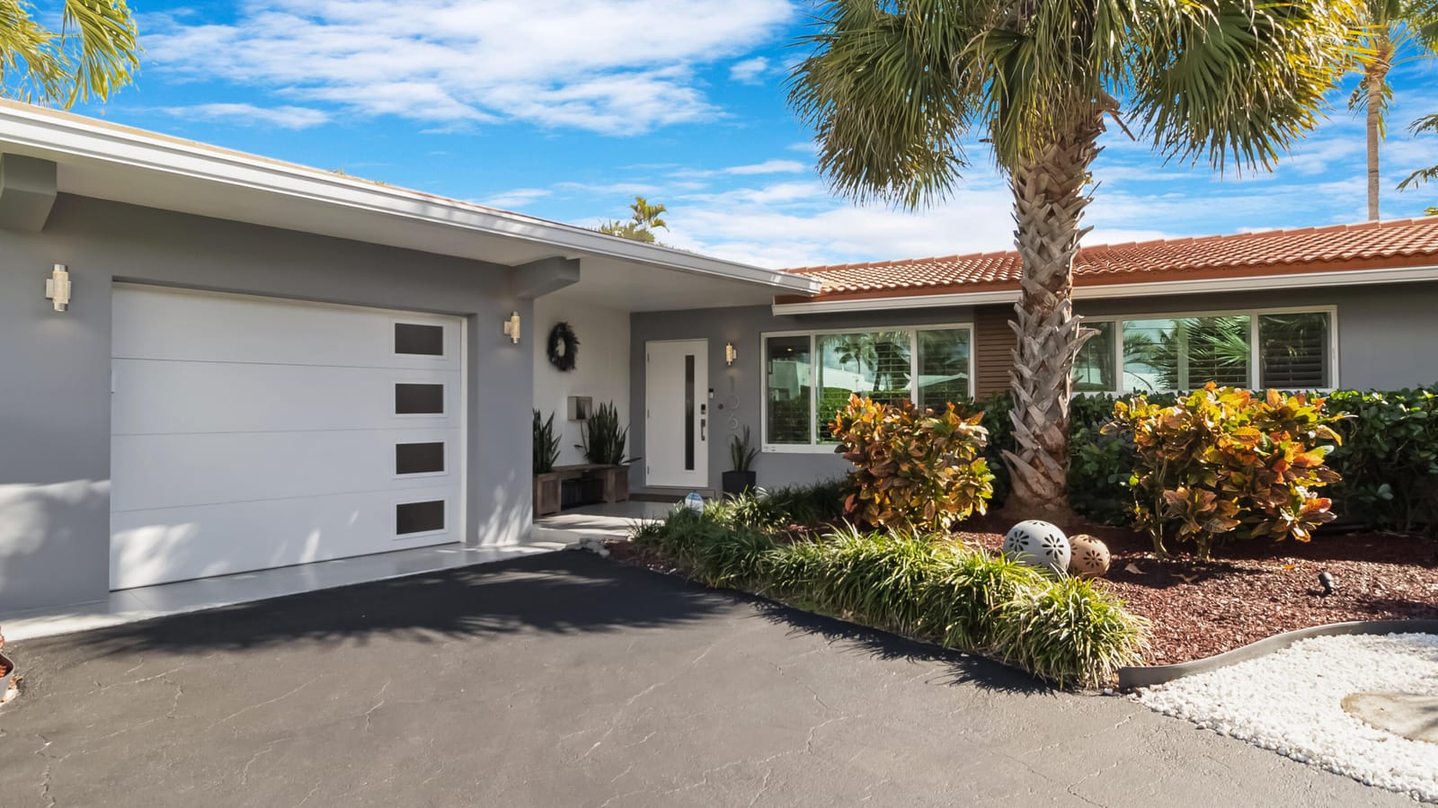 1060 SE 9th Avenue, Pompano Beach, FL 33060 photo 2