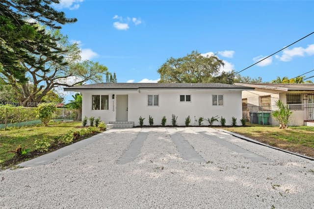 11220 NW 12th Avenue, sold in Avocado Courts, Miami, FL