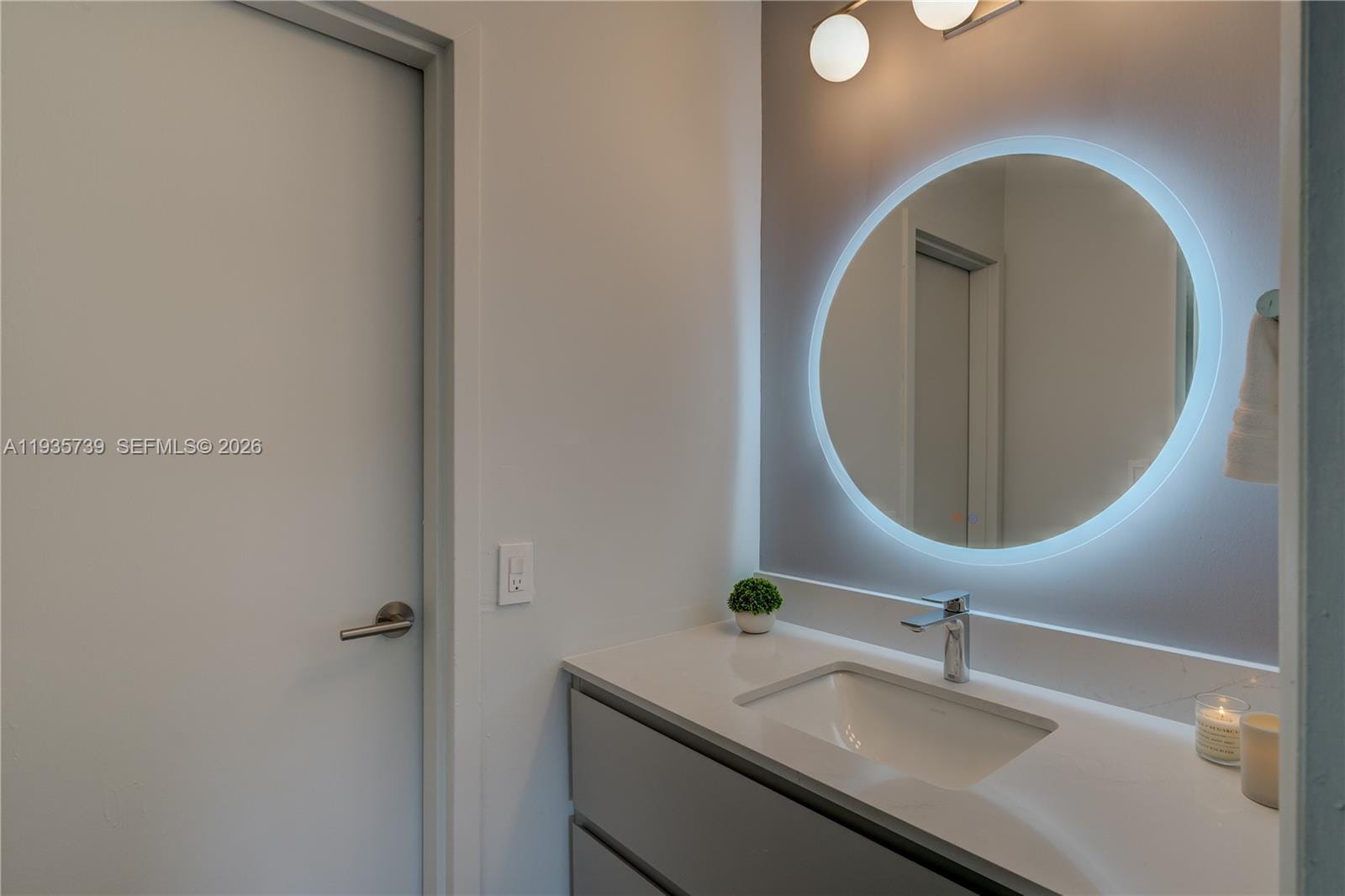 2000 NE 135th Street 908, North Miami, FL 33181 photo 25