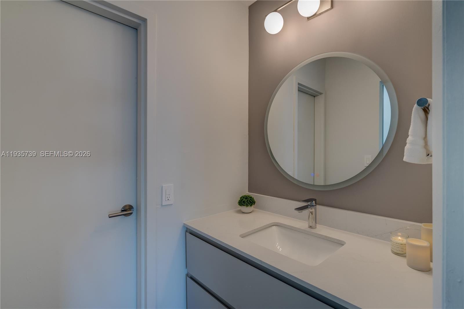 2000 NE 135th Street 908, North Miami, FL 33181 photo 26