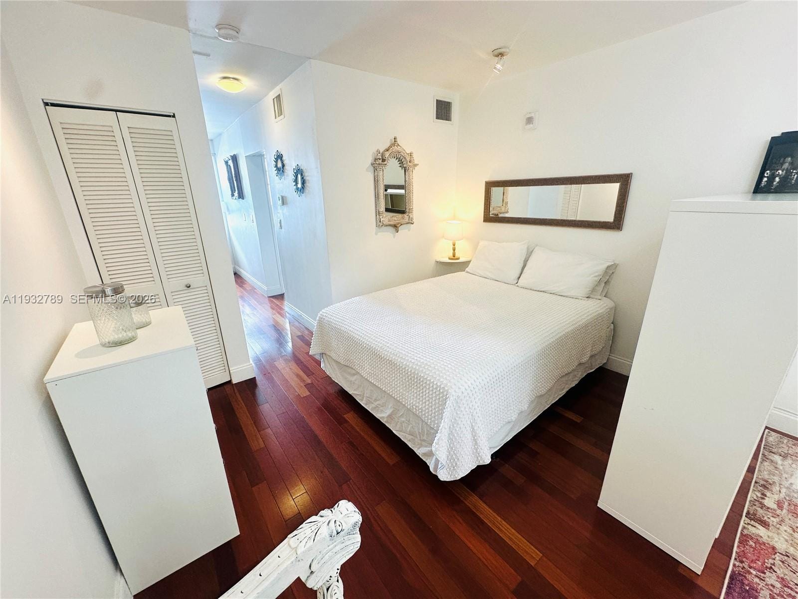 1340 Drexel Avenue 406 — photo 9