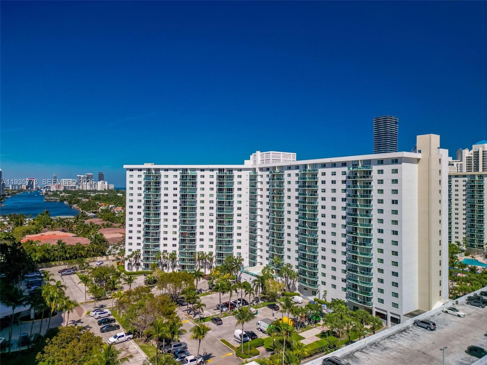 19380 Collins Avenue 826, Sunny Isles Beach, FL 33160 photo 30