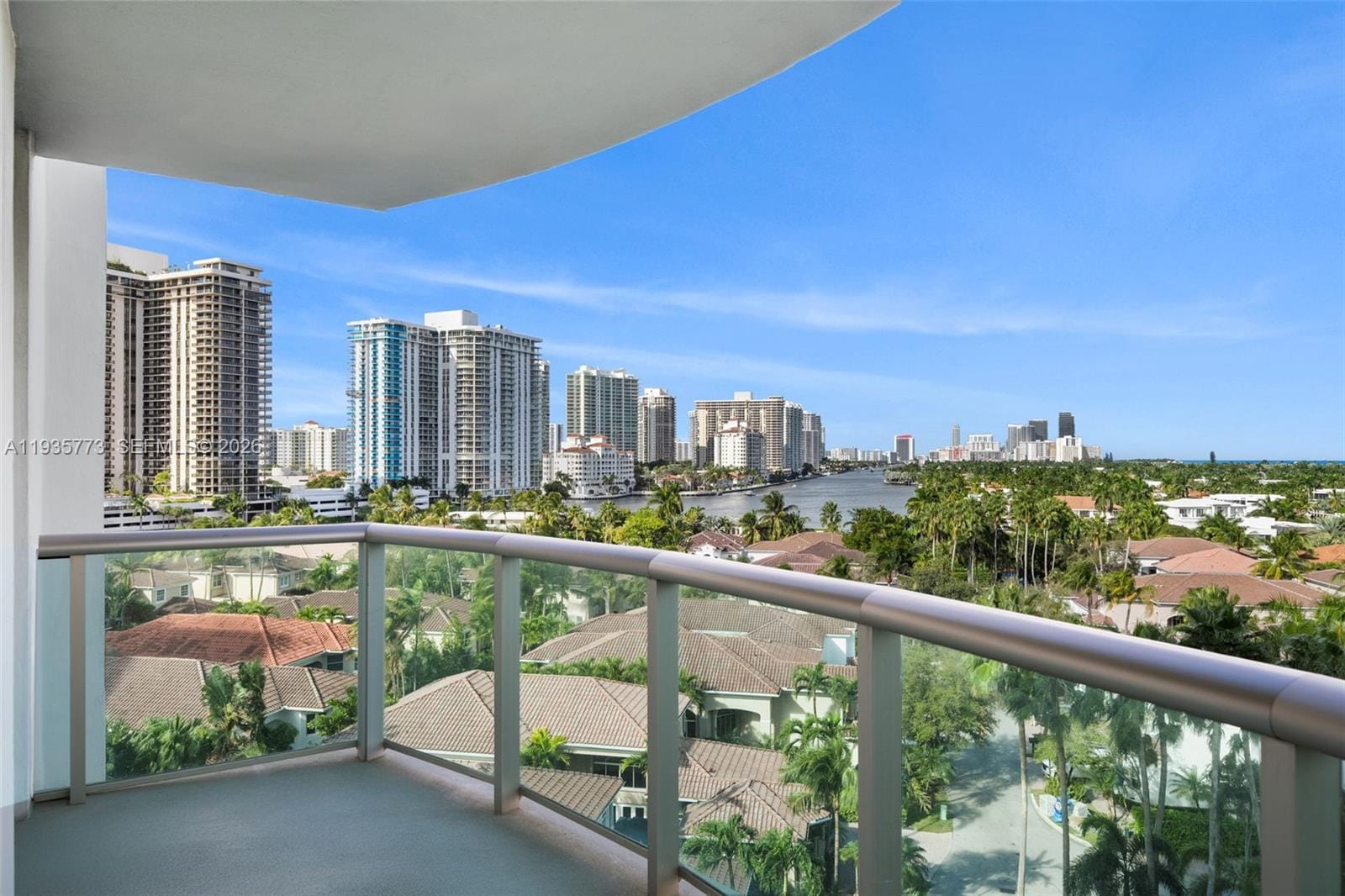 19380 Collins Avenue 826 — photo 10