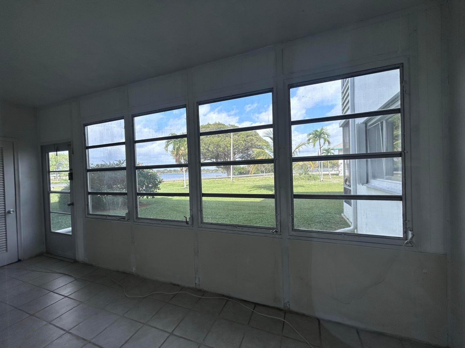 2400 Lake Osborne Drive 102, Lake Worth Beach, FL 33461 photo 19