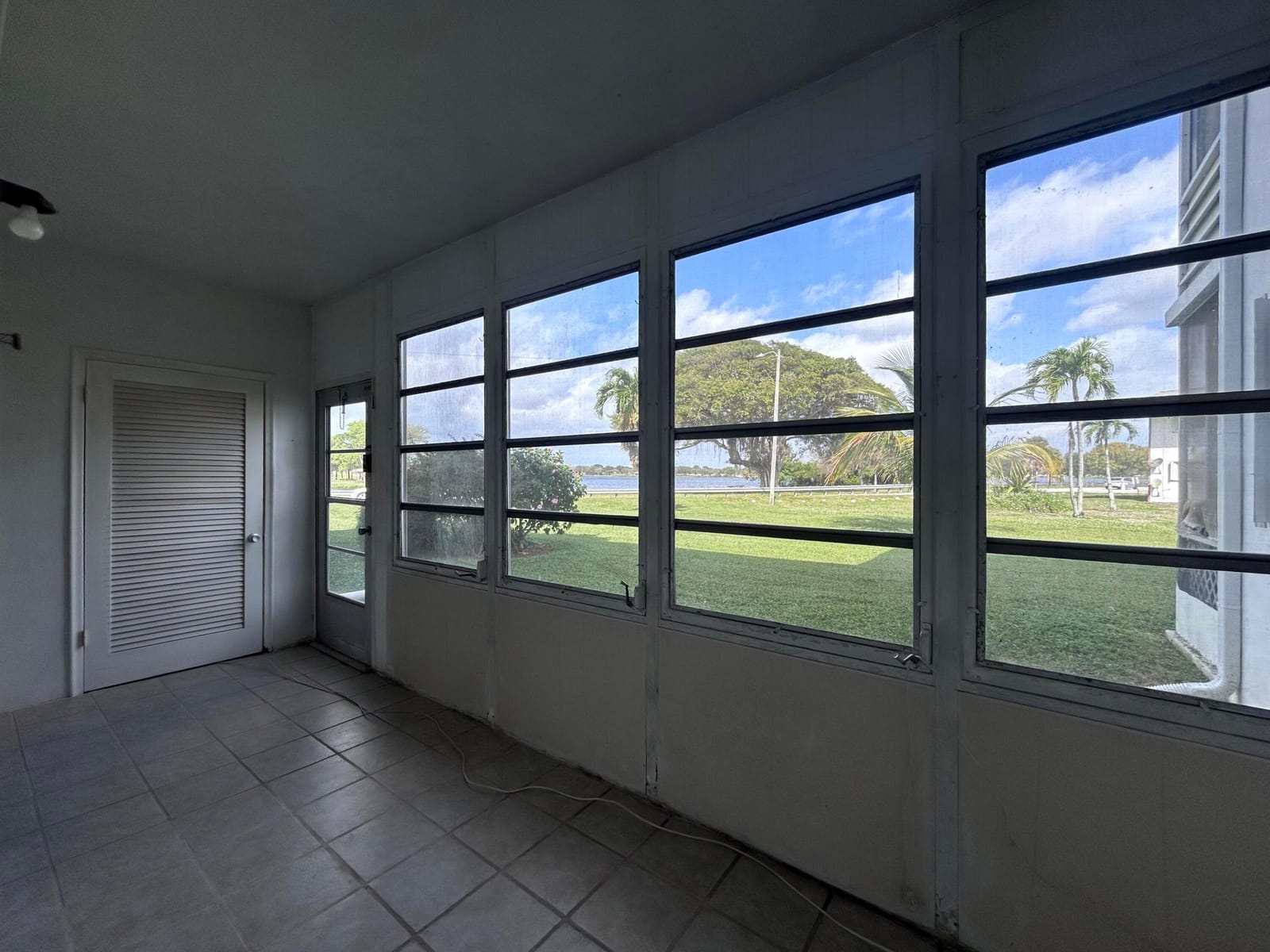 2400 Lake Osborne Drive 102, Lake Worth Beach, FL 33461 photo 20