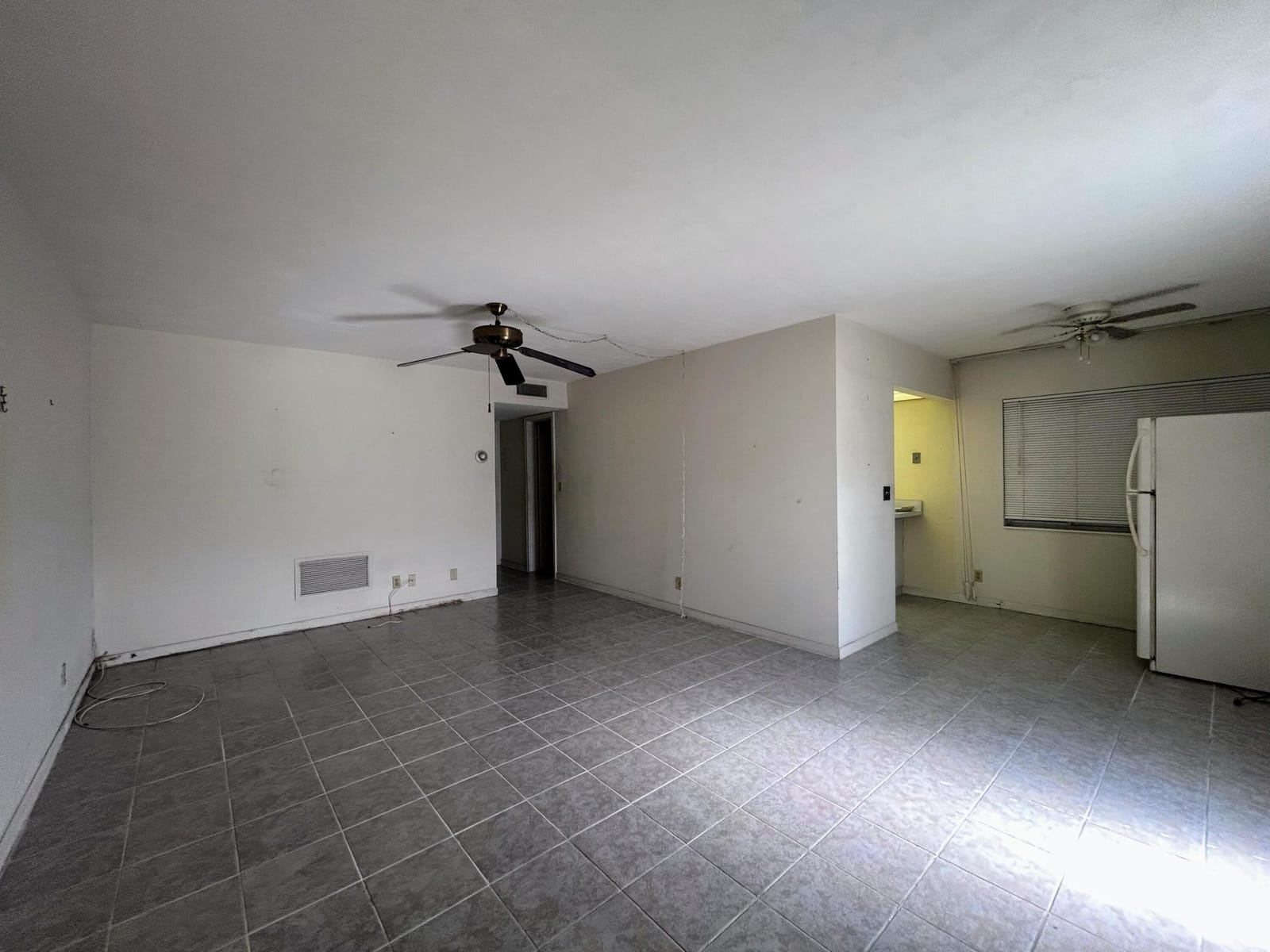 2400 Lake Osborne Drive 102 — photo 10