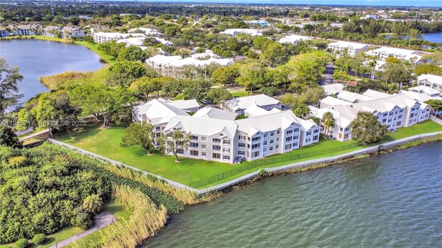2803 N Oakland Forest Drive 205, sold in Lakeview Club Condo, Oakland Park, FL