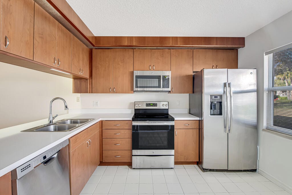 7 Amherst Court Apt A, Royal Palm Beach, FL 33411 photo 14