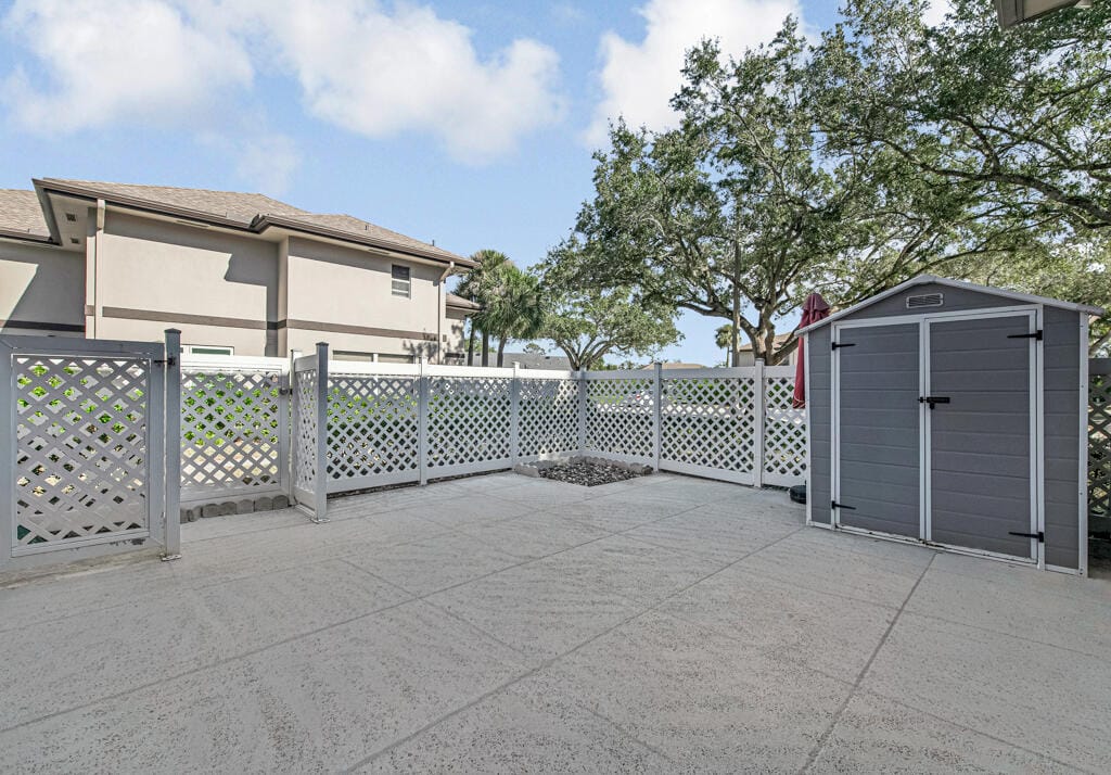 7 Amherst Court Apt A, Royal Palm Beach, FL 33411 photo 6