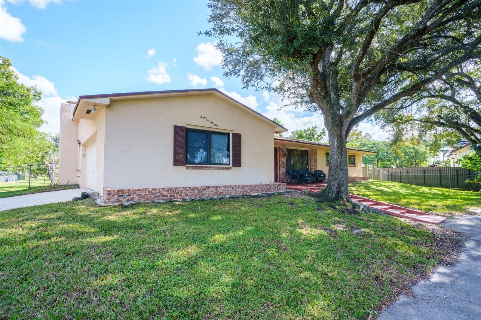 4251 SW 143rd Avenue — photo 3