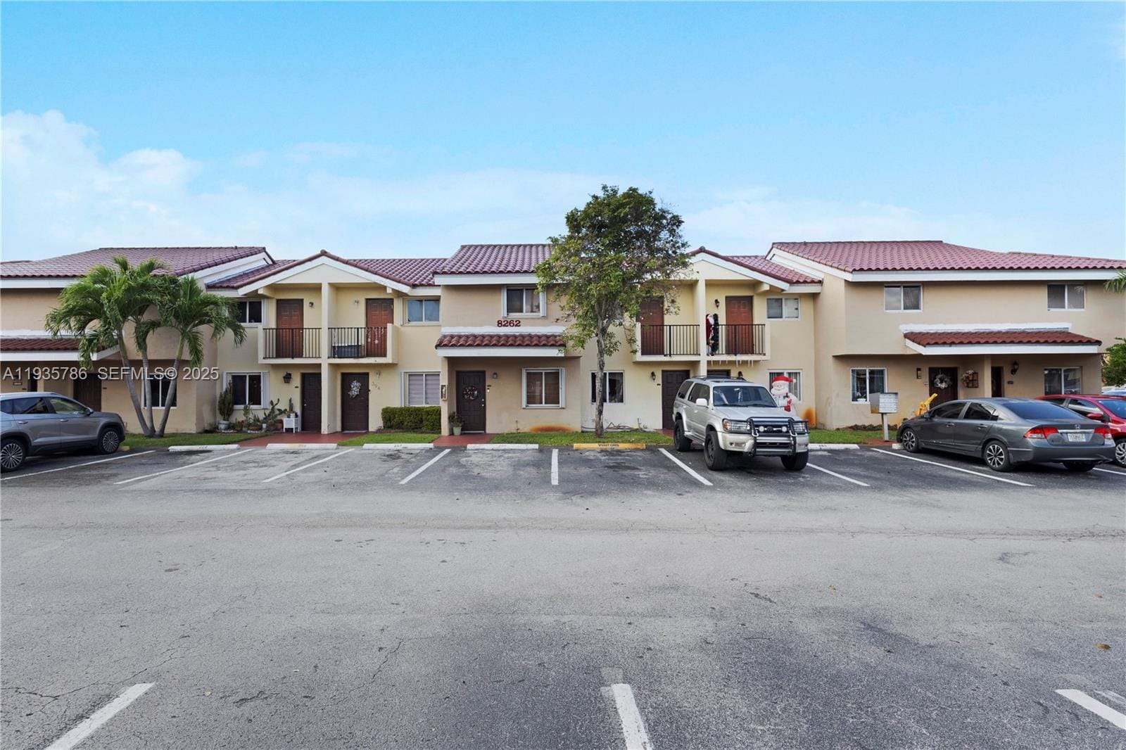 8262 NW 5th Lane 392, Miami, FL 33126 photo 3