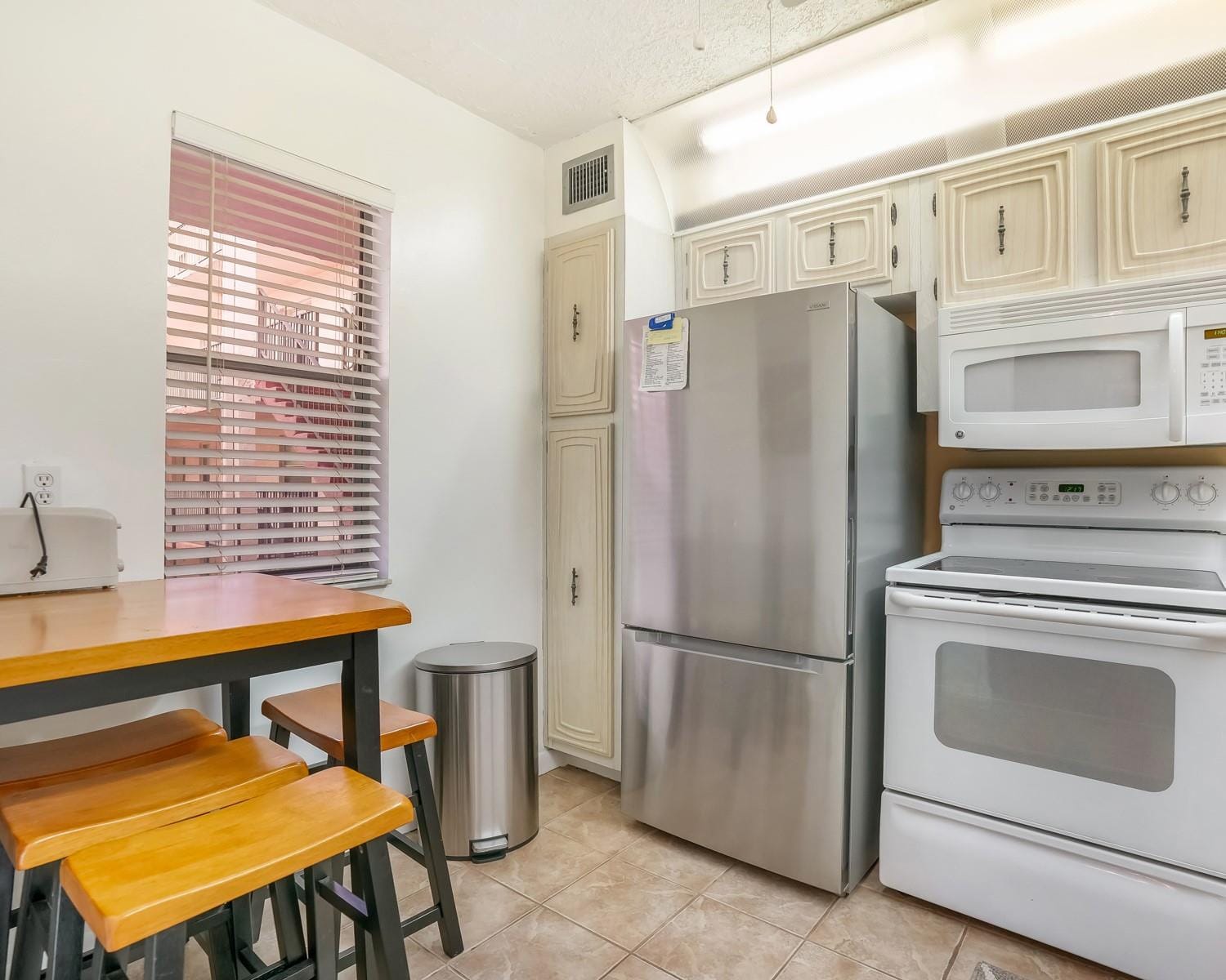 2851 Somerset Drive 205, Lauderdale Lakes, FL 33311 photo 10