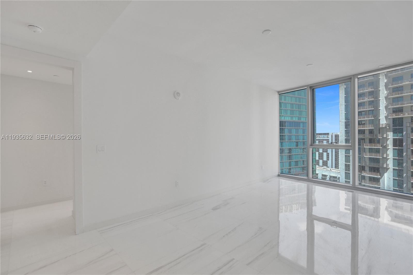300 Biscayne Blvd Way 3704C, Miami, FL 33131 photo 17