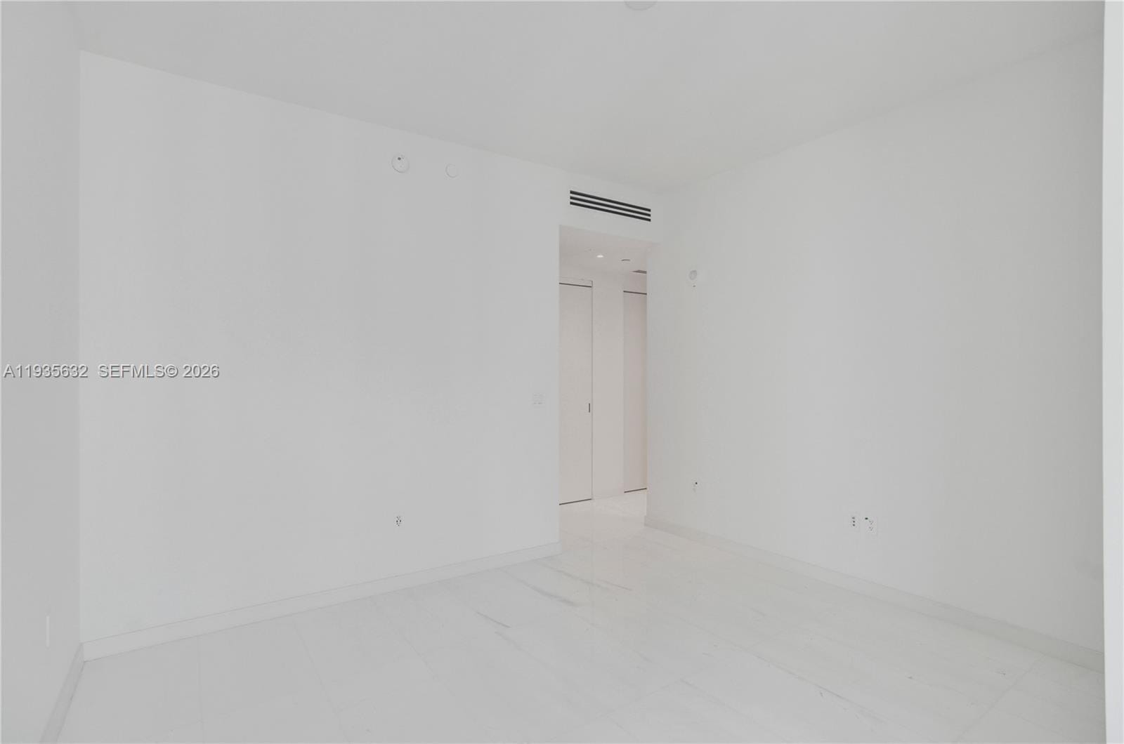 300 Biscayne Blvd Way 3704C, Miami, FL 33131 photo 29