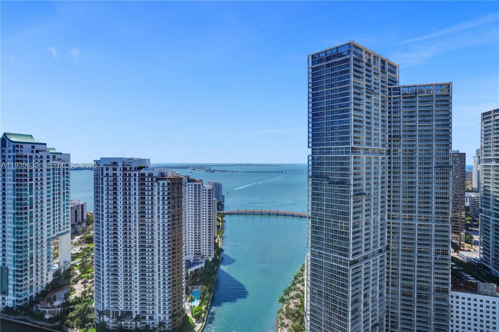 300 Biscayne Blvd Way 3704C — photo 4