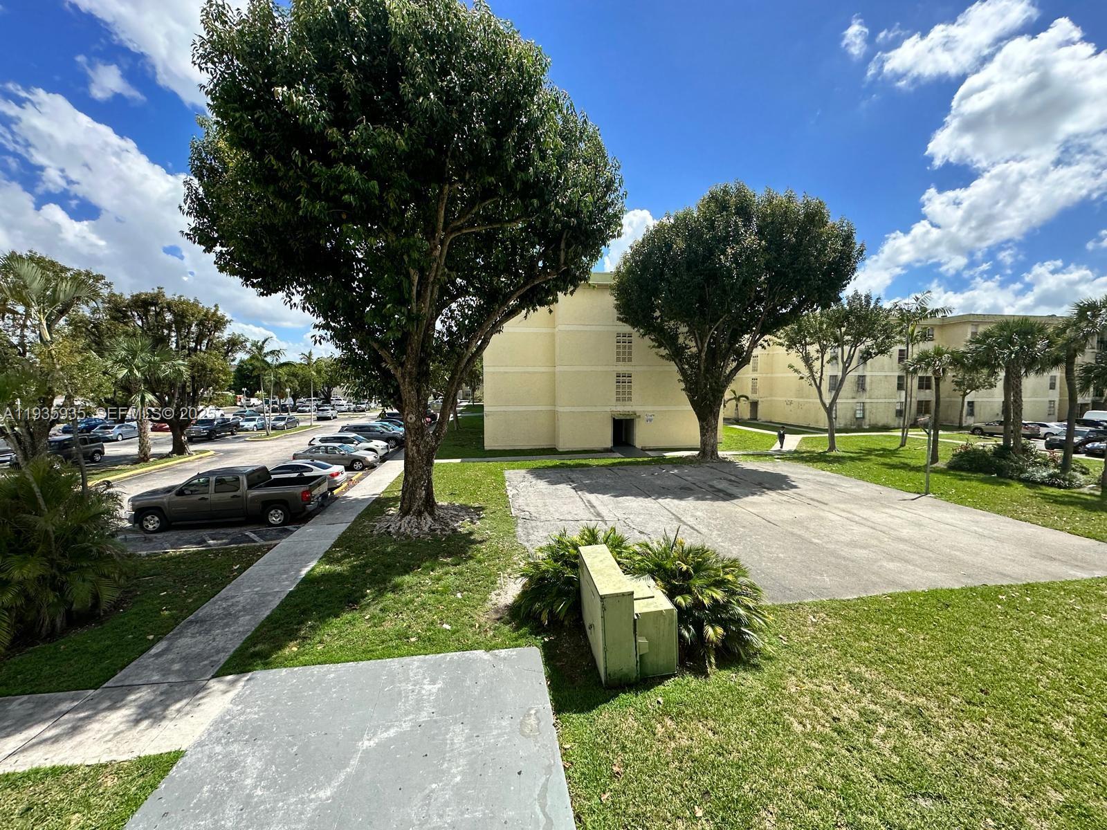 1875 W 56th Street 301, Hialeah, FL 33012, Hialeah
