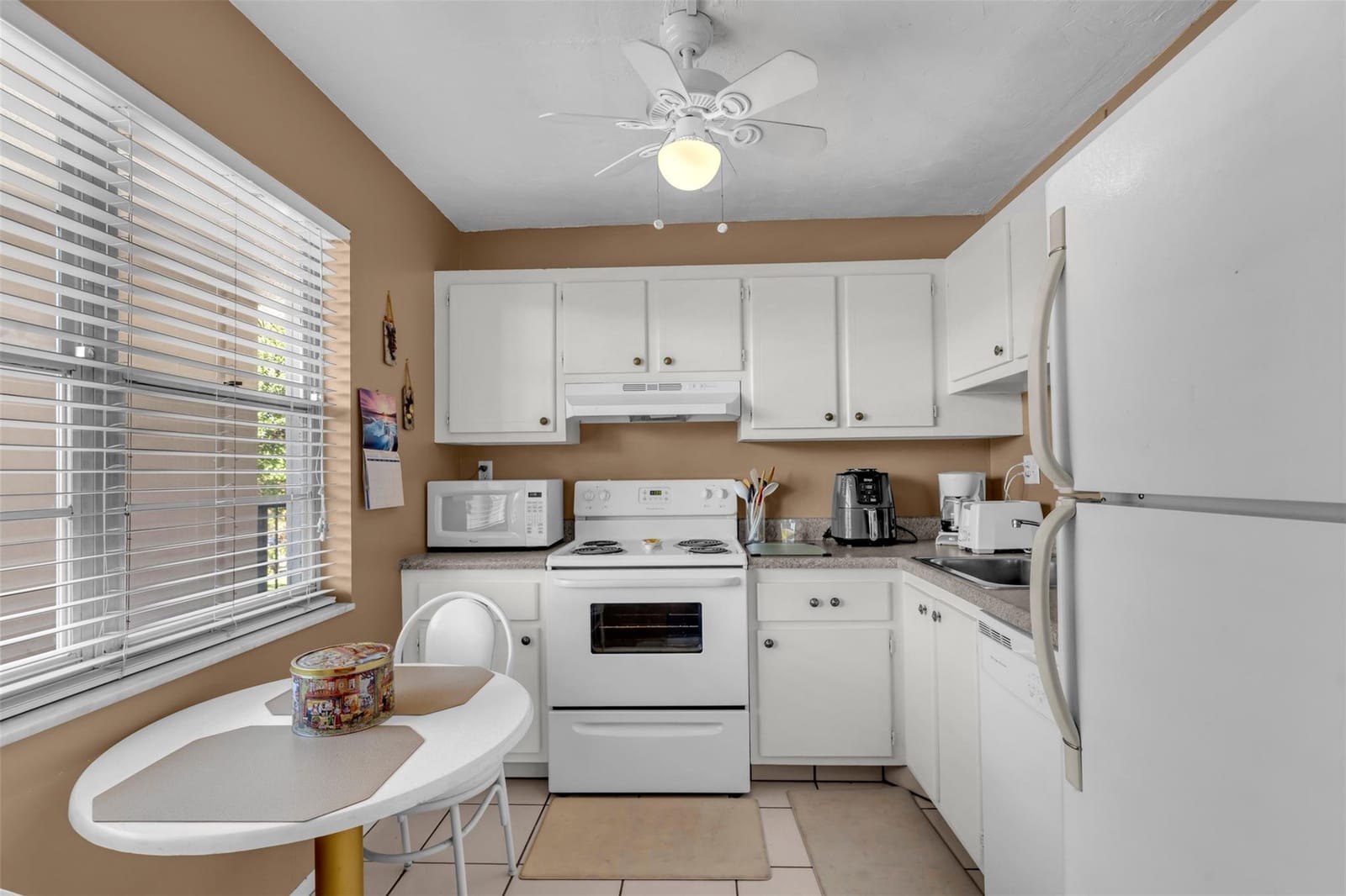 2600 NW 49th Avenue 309 — photo 11