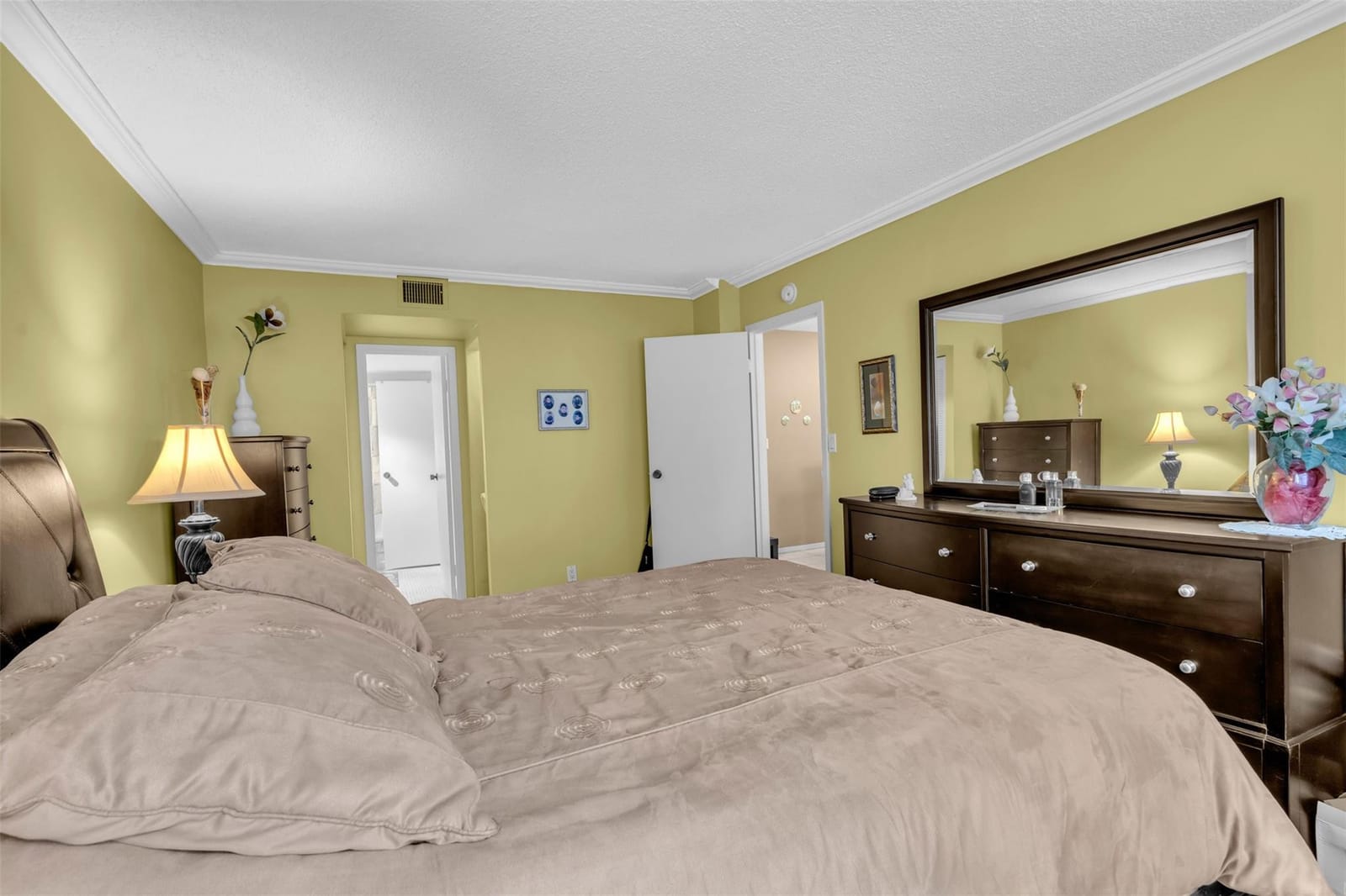 2600 NW 49th Avenue 309, Lauderdale Lakes, FL 33313 photo 15