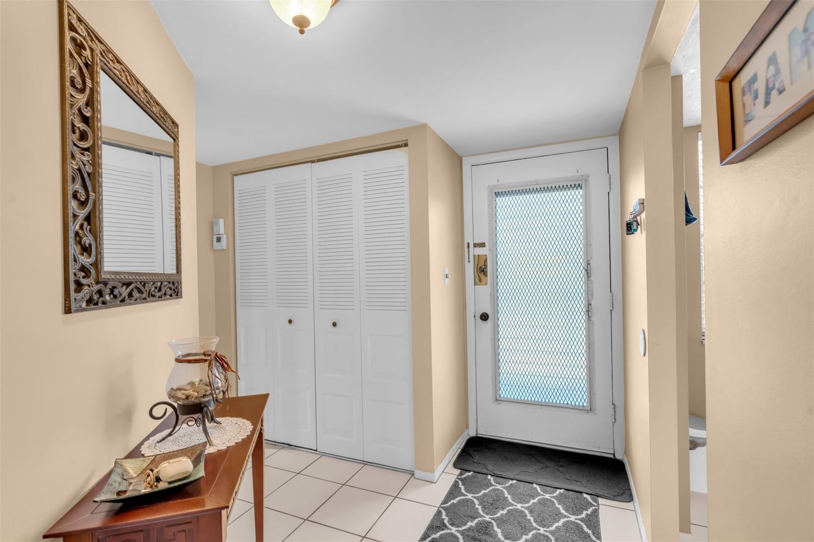 2600 NW 49th Avenue 309 — photo 3