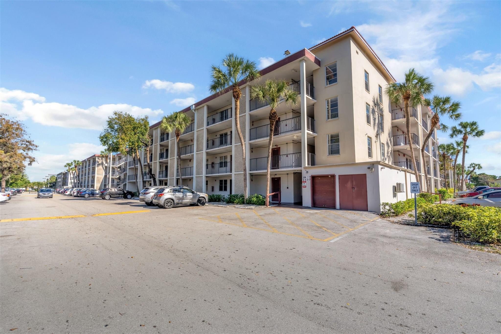 2600 NW 49th Avenue 309, Lauderdale Lakes, FL 33313, Lauderdale Lakes