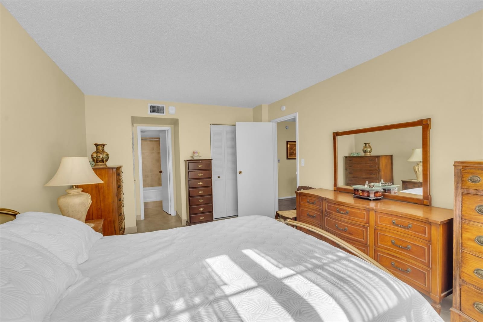4850 NW 29th Court 221, Lauderdale Lakes, FL 33313 photo 14