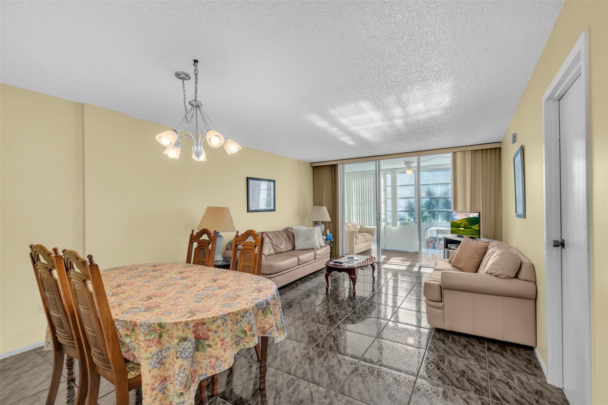 4850 NW 29th Court 221, Lauderdale Lakes, FL 33313, Lauderdale Lakes