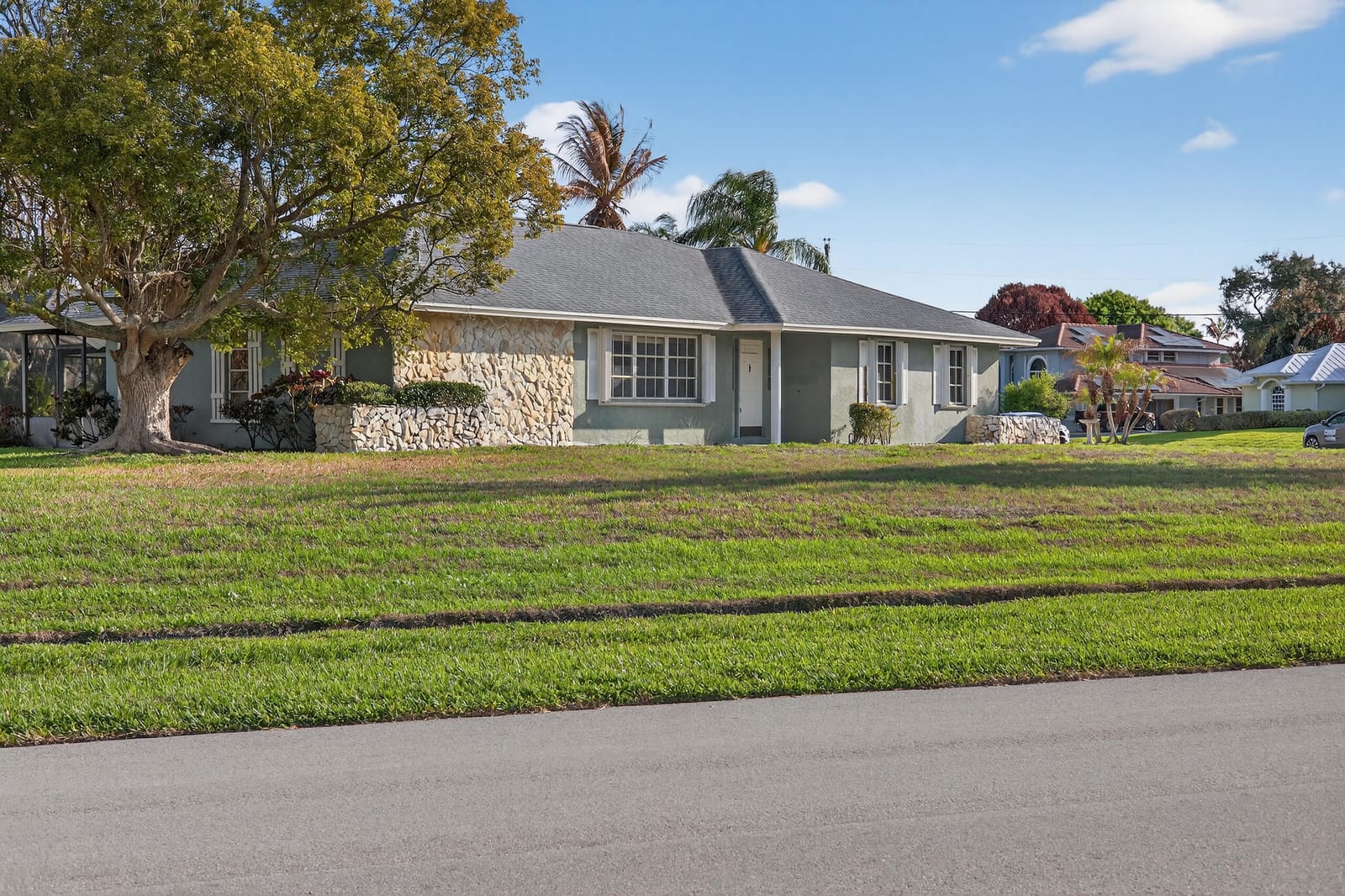 2092 SE Allamanda Drive, Port St. Lucie, FL 34952