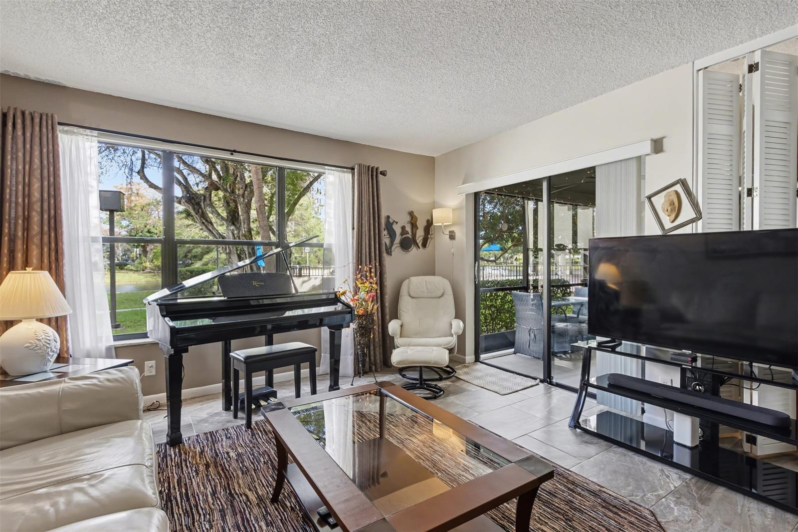 2307 S Cypress Bend Drive 106a, Pompano Beach, FL 33069 photo 6